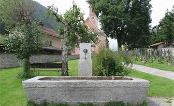 Trinkwasserbrunnen Steinhaus Friedhof