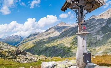 Holy Mass in the mountains at Hundskehljoch