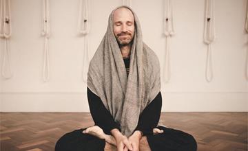 Toul Yoga - Kirtan mit Petros Haffenrichter