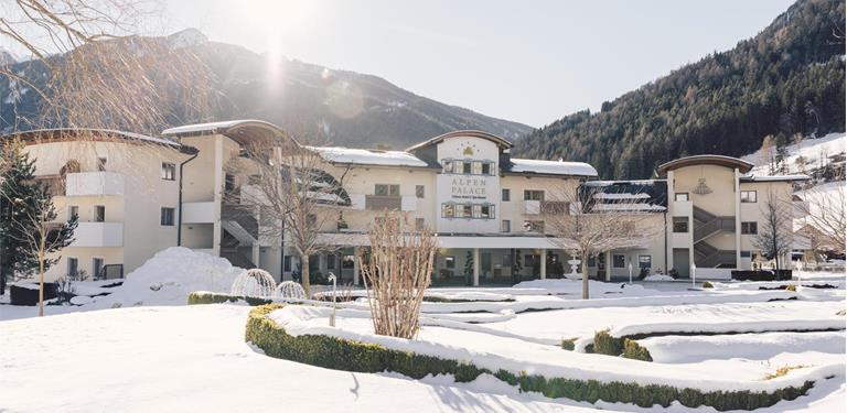 Alpenpalace Luxury Hideaway & Spa Retreat